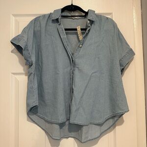 NWT Madewell Chambray Denim Button Down Short Sleeve